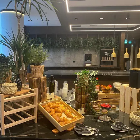 Grand Plaza & Congress Center 5* Liubliana