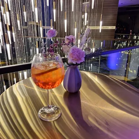 ホテル Grand Plaza & Congress Center 5*