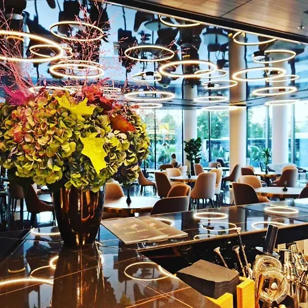 Grand Plaza & Congress Center 5* Liubliana