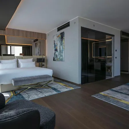 Hotel Grand Plaza & Congress Center 5*