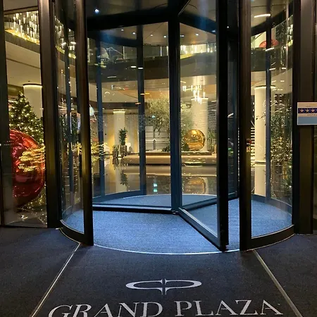 Grand Plaza & Congress Center ホテル