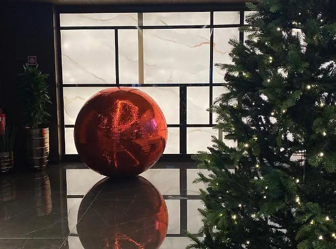 Grand Plaza & Congress Center ホテル 5*