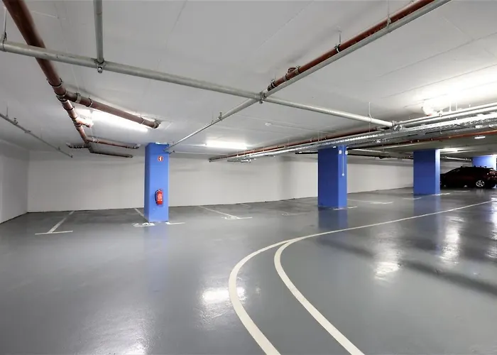 ホテル Grand Plaza & Congress Center 5*