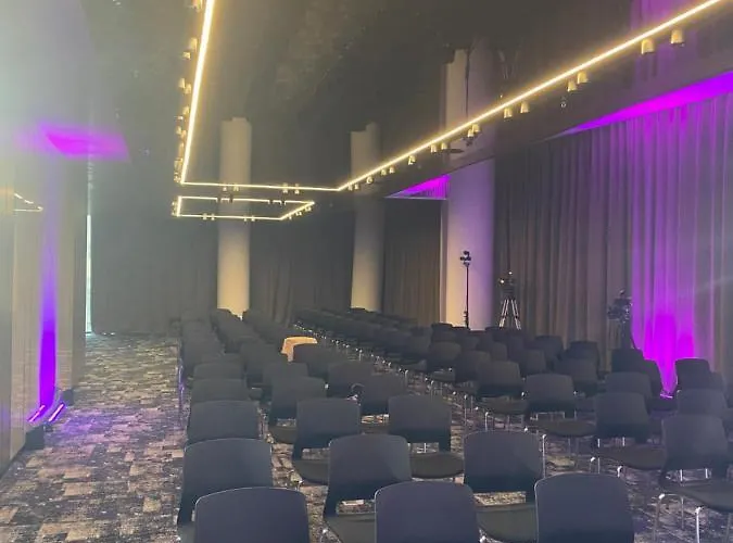 ホテル Grand Plaza & Congress Center