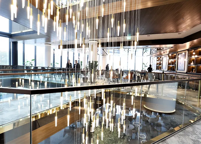 Grand Plaza & Congress Center 5*