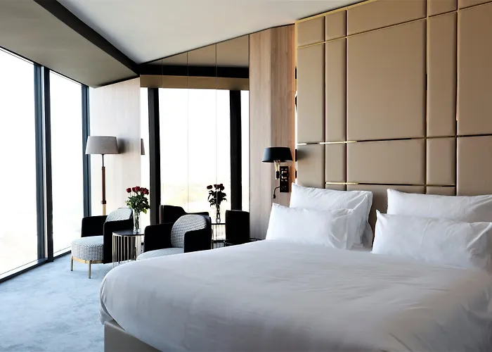 Grand Plaza & Congress Center ホテル